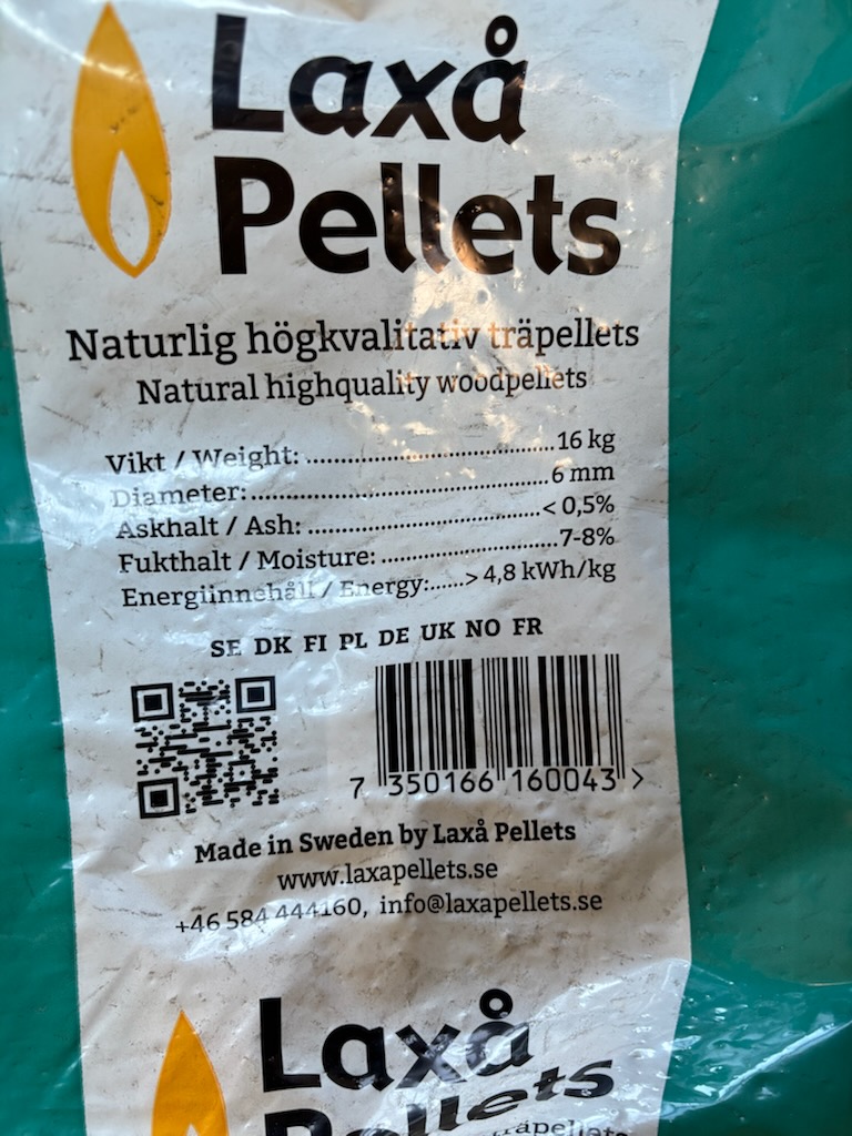SVENSKE LAXÅ træpiller - 6 mm 16 kg/832kg.Ca. 5-10 Hverdages Leveringstid.  Ringer dagen før Levering.